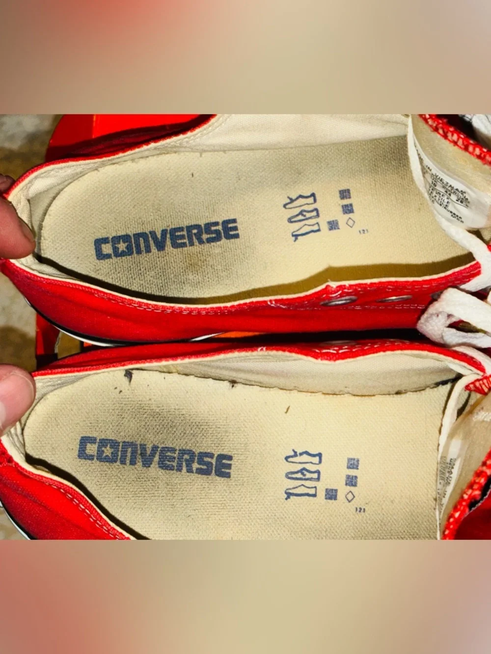 Converse Chuck Taylor All Stars Low Top Sneakers - Picture 8 of 9